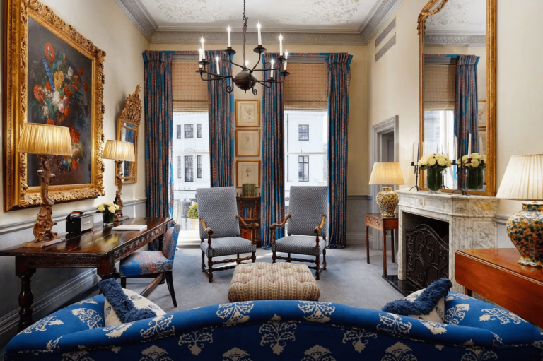 boutique-hotel-in-south-kensington-the-pelham-hotel-king-suite