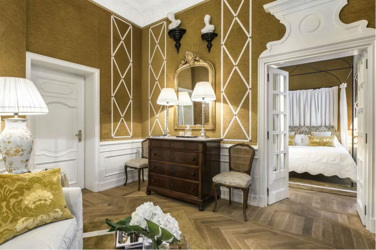 five-star-hotel-in-central-florence-helvetia-bristol-fi-heritagesuite-9